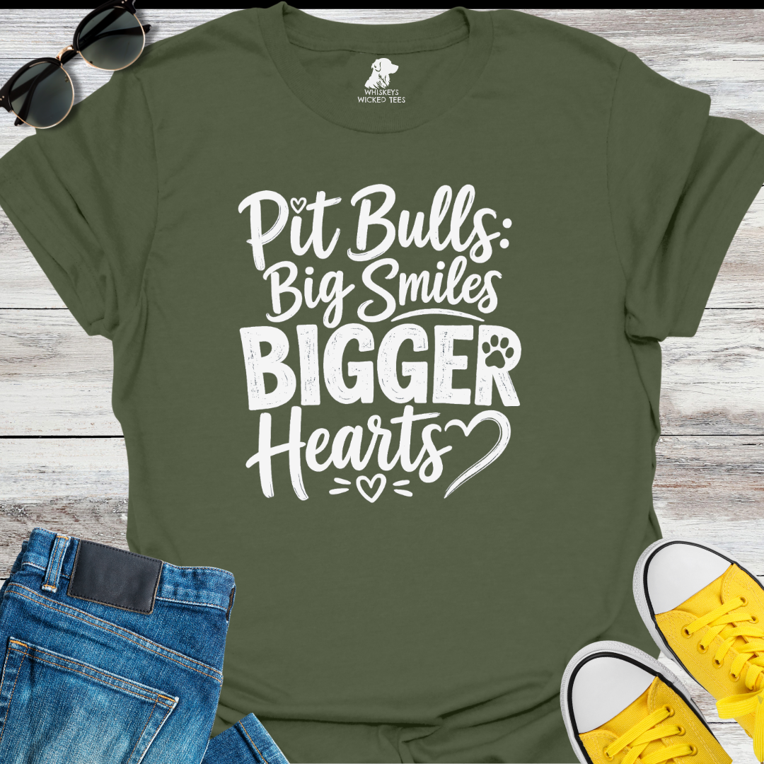 Pit Bulls: Big Smiles Bigger Hearts  T-shirt
